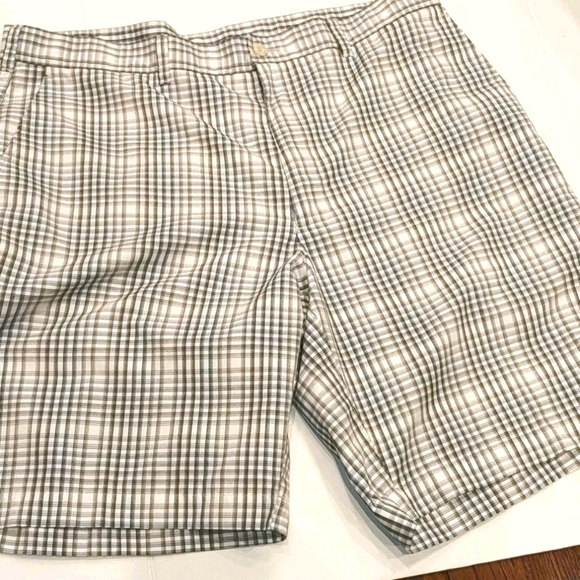 PGA Tour Men Shorts...Size 38 - Picture 1 of 7